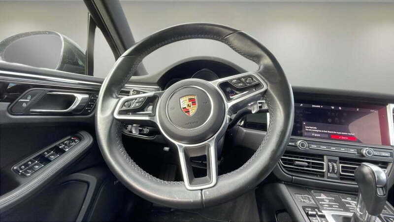 2021 Porsche Macan S