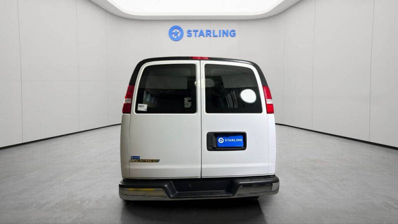 2024 Chevrolet Express 2500