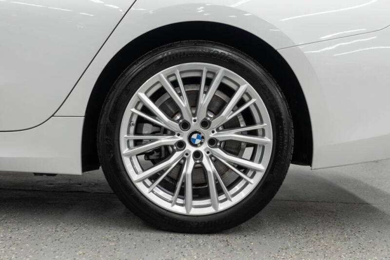 2024 BMW 3 Series 330i xDrive