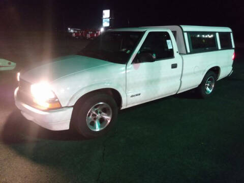 2001 Chevrolet S-10 for sale at AFFORDABLE DISCOUNT AUTO in Humboldt TN