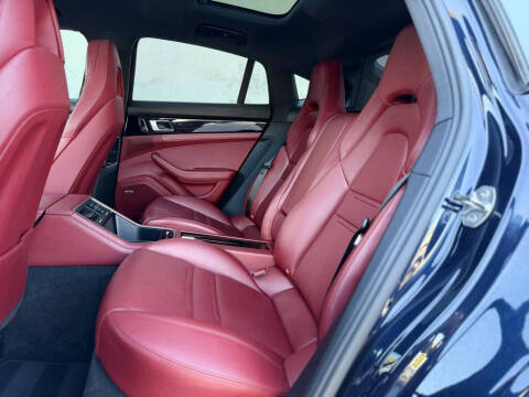 2018 Porsche Panamera 4S