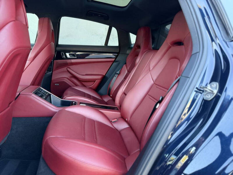 2018 Porsche Panamera 4S