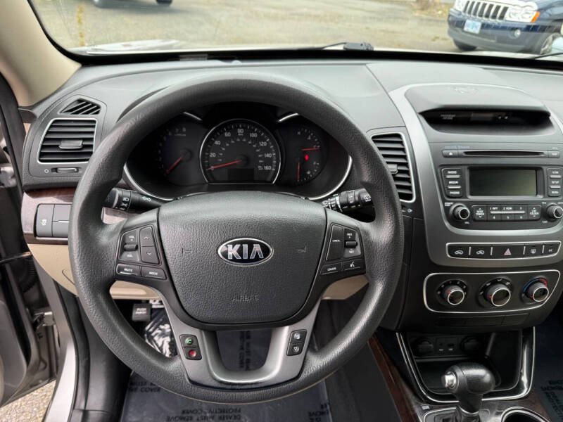 2014 Kia Sorento LX