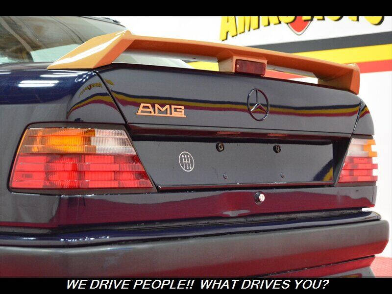 1987 Mercedes-Benz 300-Class 300 E