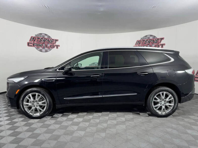 2022 Buick Enclave Premium