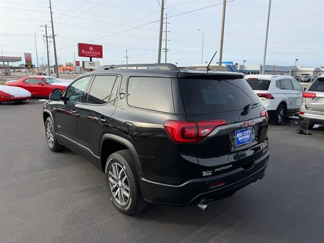 2017 GMC Acadia SLE-2