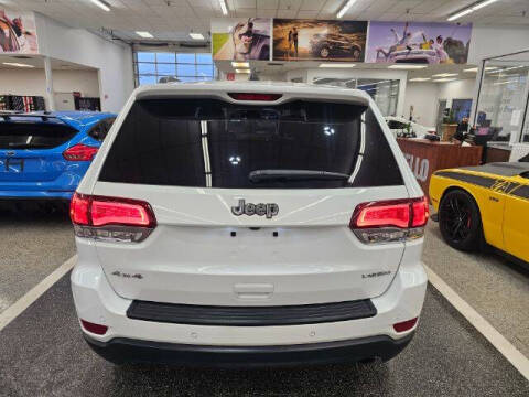 2020 Jeep Grand Cherokee Laredo