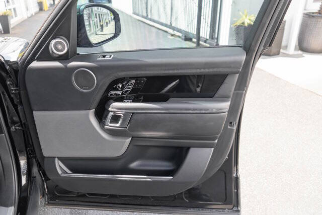 2019 Land Rover Range Rover 30
