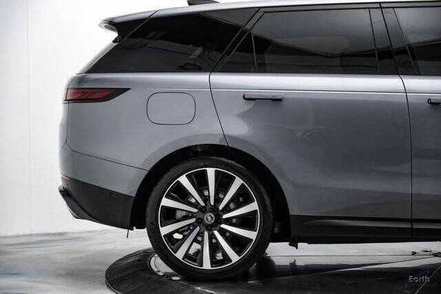 2024 Land Rover Range Rover Sport P360 SE