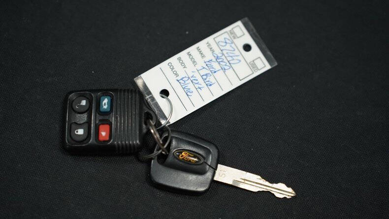 2002 Ford Thunderbird Deluxe