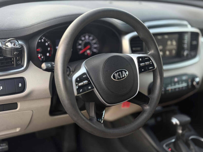 2020 Kia Sorento LX