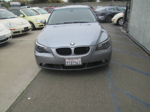 2004 BMW 5 Series 530i