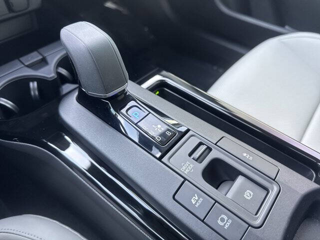 2025 Toyota Prius XLE