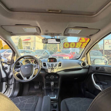 2012 Ford Fiesta SES