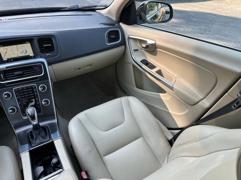 2016 Volvo S60 T5 Drive-E Premier