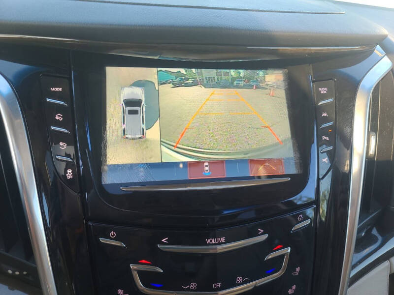 2019 Cadillac Escalade Luxury