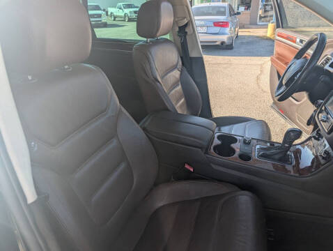 2013 Volkswagen Touareg VR6 Sport