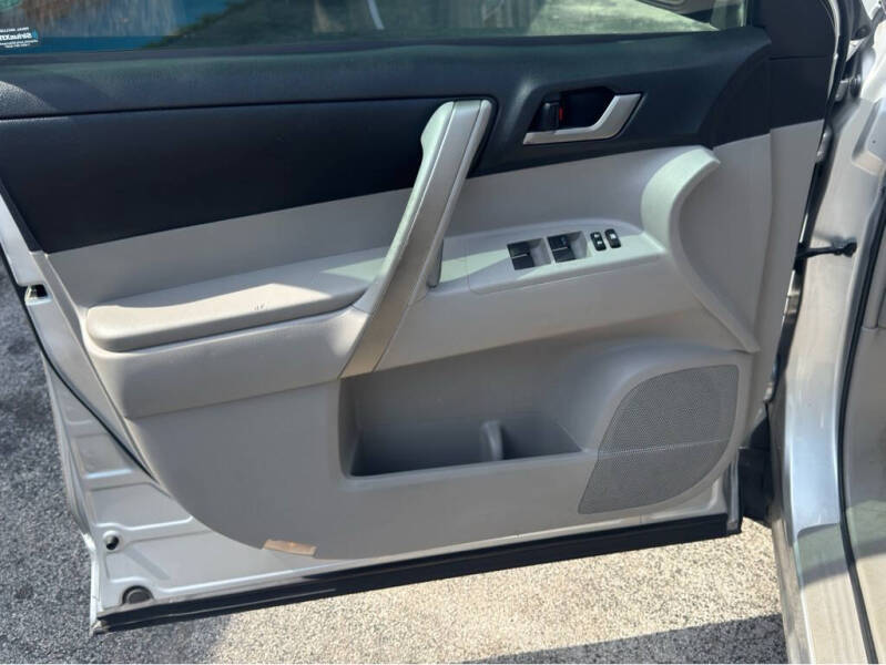 2012 Toyota Highlander