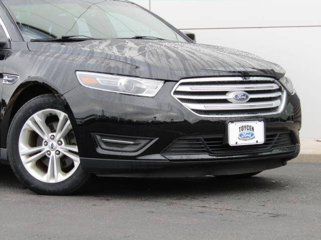 2018 Ford Taurus SEL