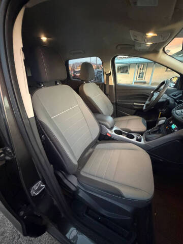 2015 Ford Escape SE