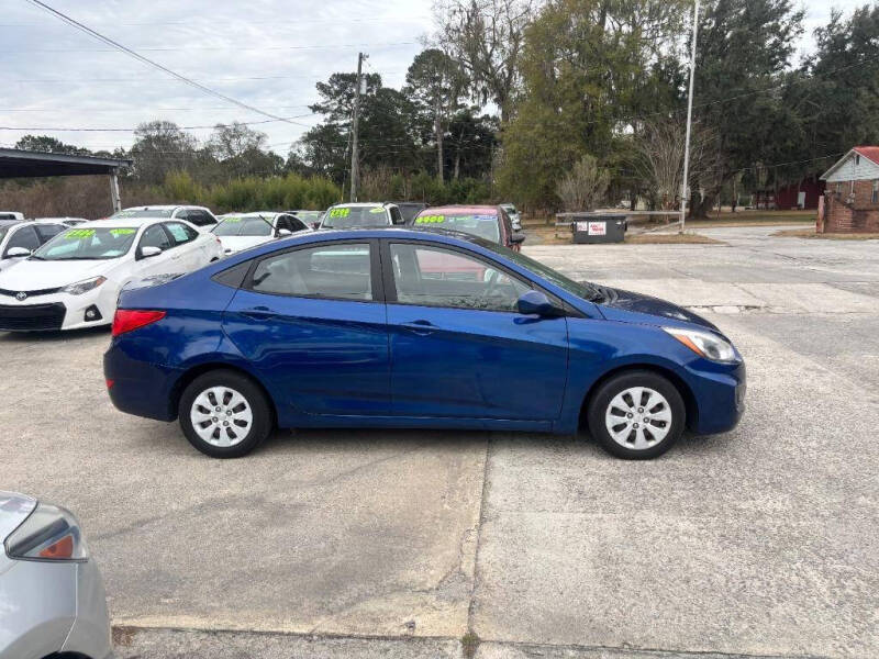 2017 Hyundai Accent SE