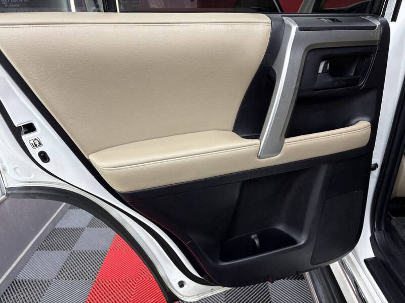 2013 Toyota 4Runner SR5