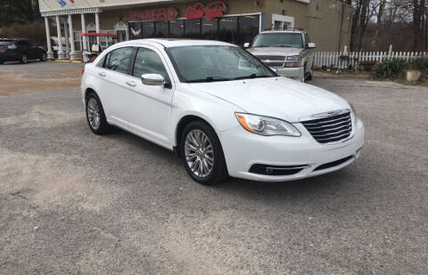 2013 Chrysler 200 for sale at Townsend Auto Mart in Millington TN