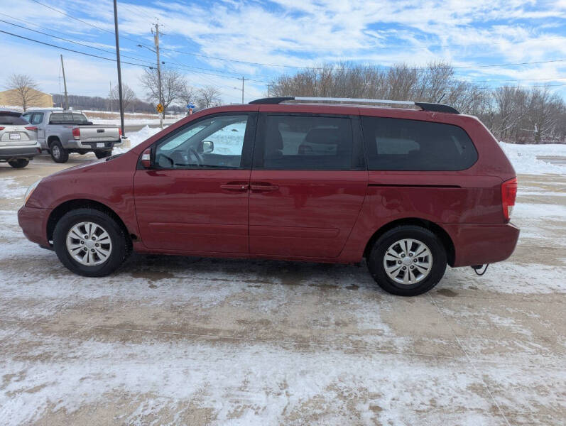 2011 Kia Sedona LX