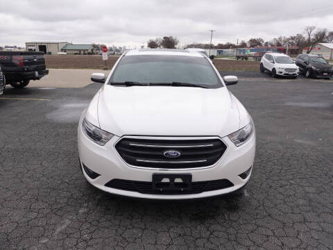2017 Ford Taurus SEL