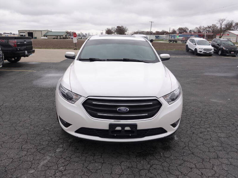 2017 Ford Taurus SEL
