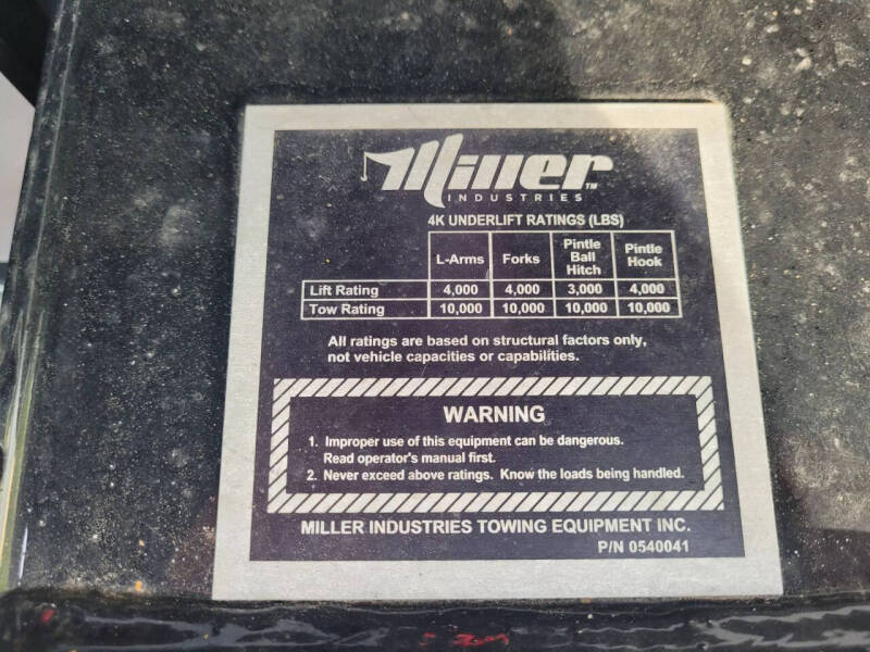 2025 Freightliner M2 106