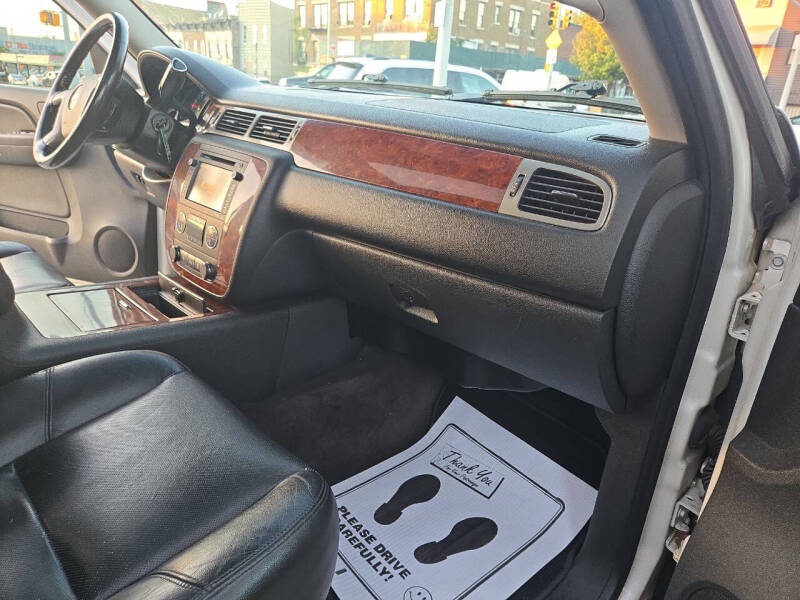 2012 Chevrolet Avalanche LTZ