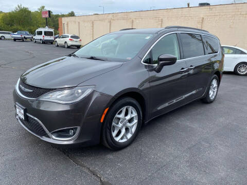 2018 Chrysler Pacifica Touring Plus
