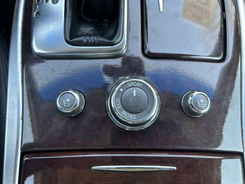 2012 Infiniti M37