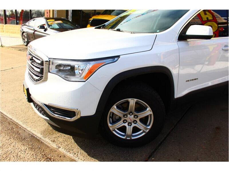 2017 GMC Acadia SLE-1