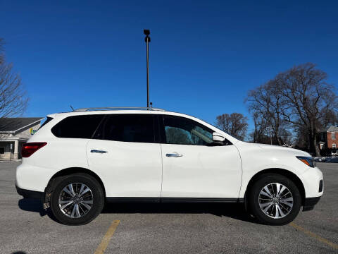 2017 Nissan Pathfinder SV