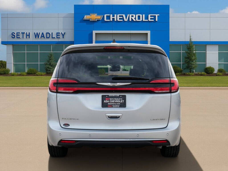 2024 Chrysler Pacifica Limited