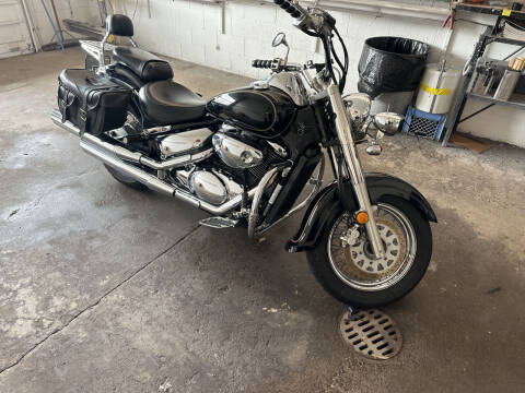 2004 Suzuki VL800 for sale at Lee's Auto Sales in Garden City MI