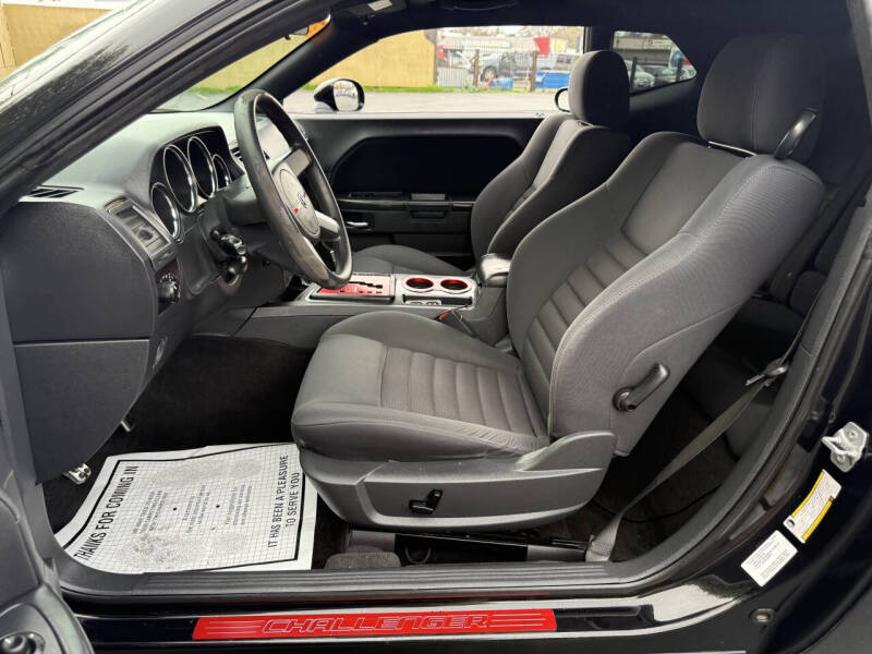 2010 Dodge Challenger SE