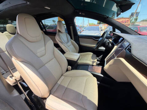 2016 Tesla Model X 90D