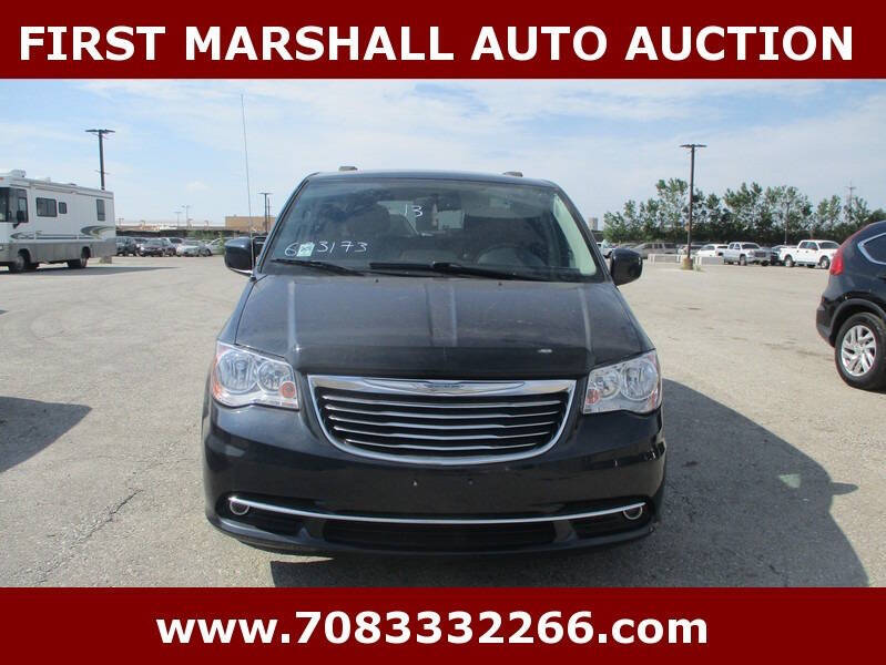 2013 Chrysler Town and Country for sale at First Marshall Auto Auction in Harvey IL