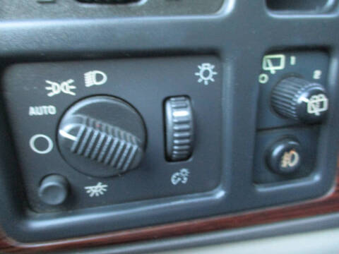 2004 Cadillac Escalade