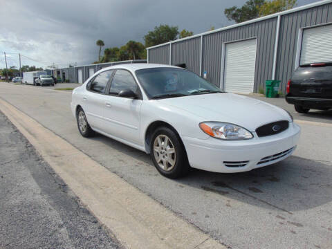 2006 Ford Taurus SE