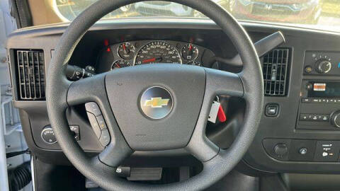 2025 Chevrolet Express 2500
