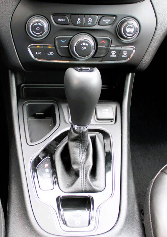 2021 Jeep Cherokee Latitude Plus
