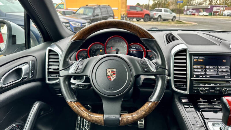 2011 Porsche Cayenne S Hybrid