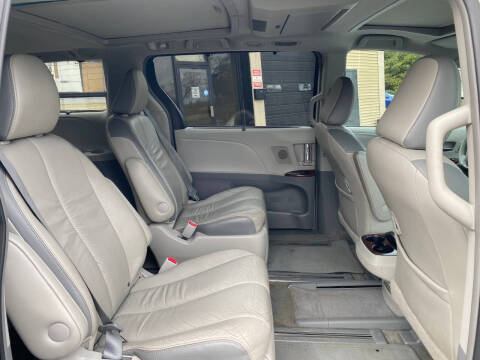 2012 Toyota Sienna Limited 7-Passenger