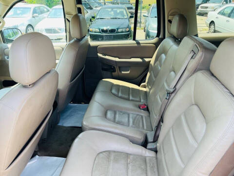 2005 Ford Explorer XLT