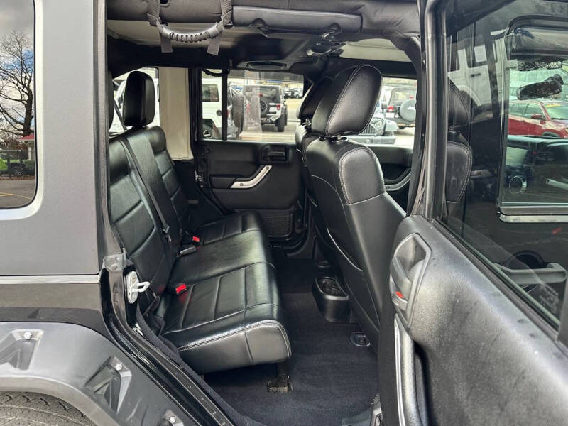 2012 Jeep Wrangler Unlimited Sahara