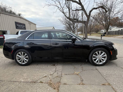 2016 Chrysler 300 Limited